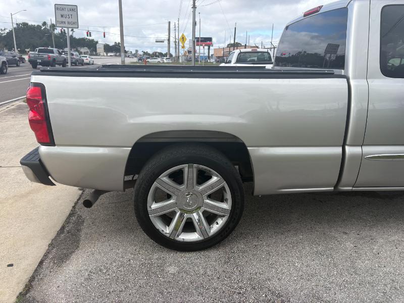 GMC Sierra 1500 SL Ext. Cab 2WD 2006 GMC Sierra 1500 SL Ext. Cab 2WD 2006