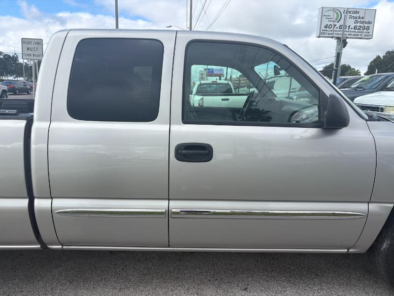 GMC Sierra 1500 SL Ext. Cab 2WD 2006 GMC Sierra 1500 SL Ext. Cab 2WD 2006