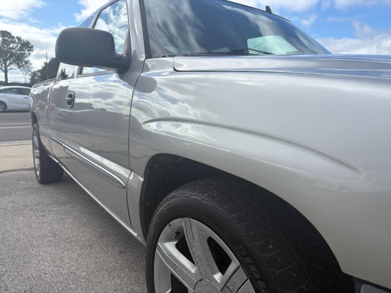 GMC Sierra 1500 SL Ext. Cab 2WD 2006 GMC Sierra 1500 SL Ext. Cab 2WD 2006