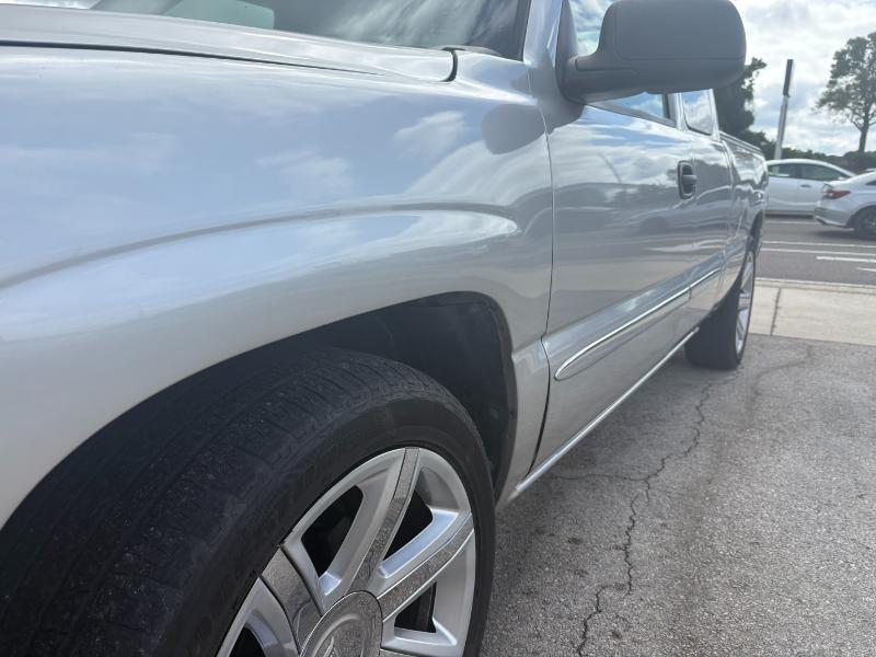 GMC Sierra 1500 SL Ext. Cab 2WD 2006 GMC Sierra 1500 SL Ext. Cab 2WD 2006