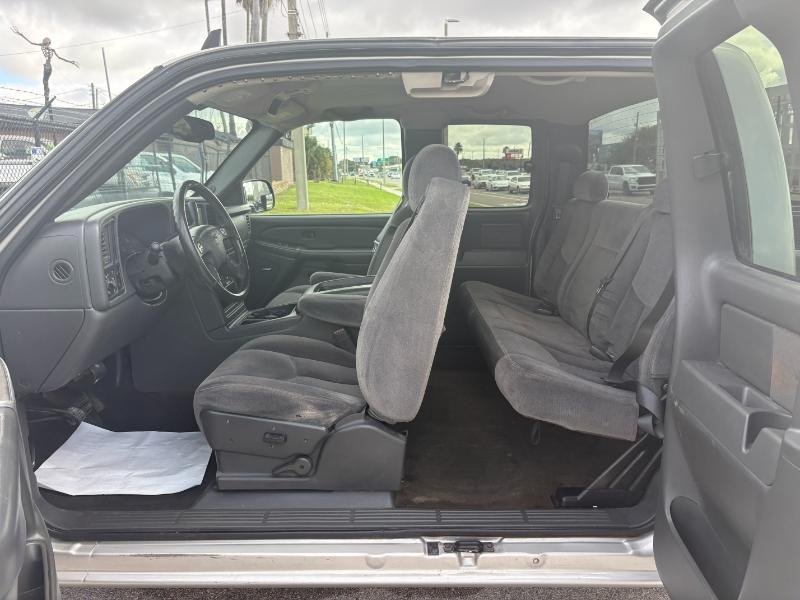 GMC Sierra 1500 SL Ext. Cab 2WD 2006 GMC Sierra 1500 SL Ext. Cab 2WD 2006