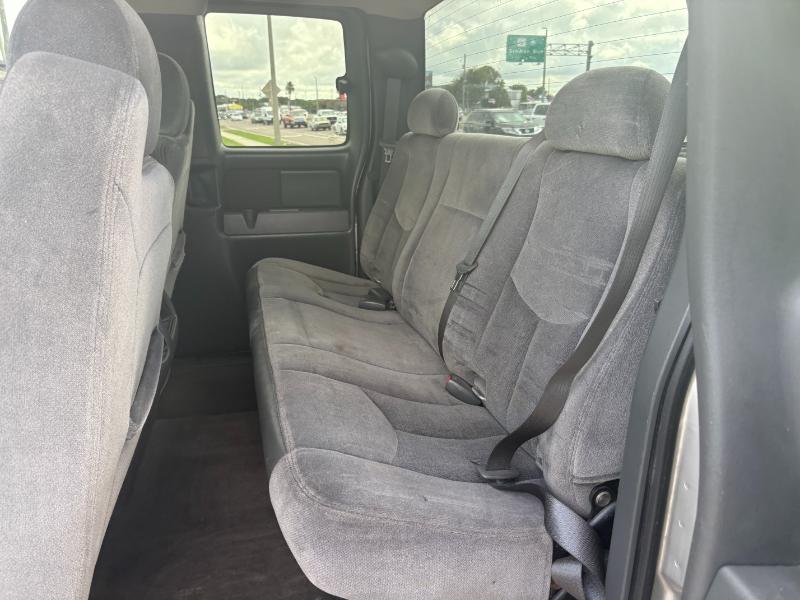 GMC Sierra 1500 SL Ext. Cab 2WD 2006 GMC Sierra 1500 SL Ext. Cab 2WD 2006