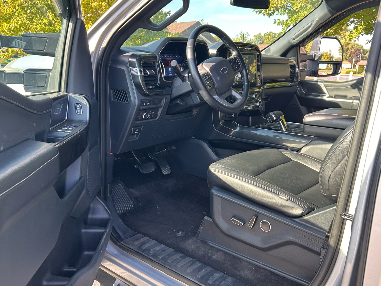 Ford F-150 4WD SuperCrew 145" Lariat 2021 Ford F-150 4WD SuperCrew 145" Lariat 2021