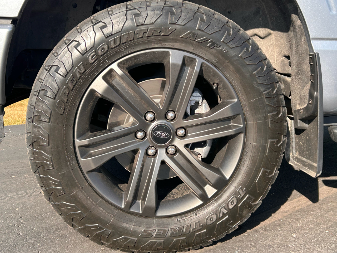 Ford F-150 4WD SuperCrew 145" Lariat 2021 Ford F-150 4WD SuperCrew 145" Lariat 2021