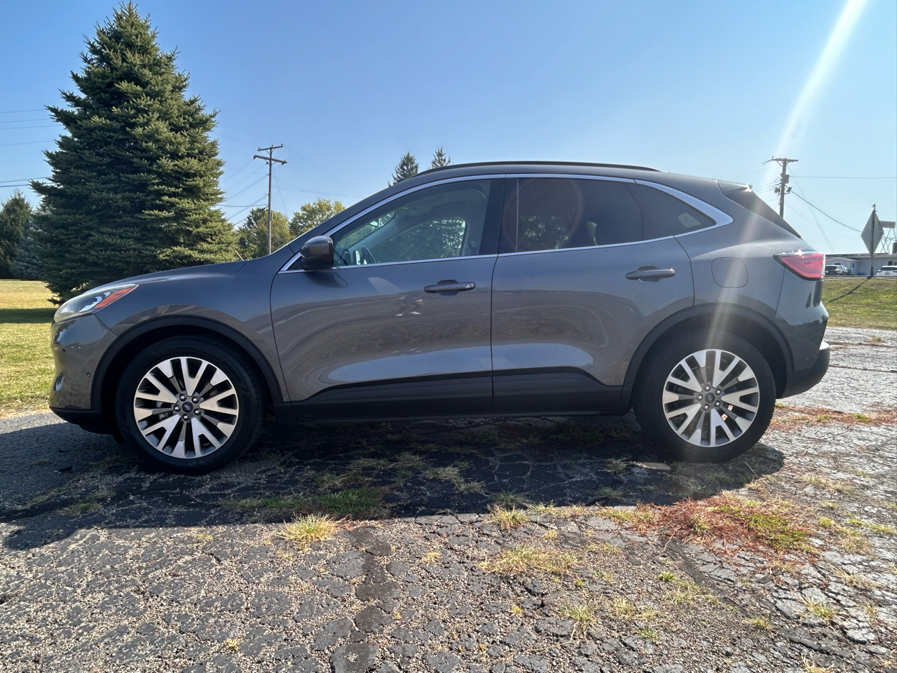 Ford Escape Hybrid Titanium 2021 Ford Escape Hybrid Titanium 2021