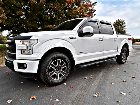 2015 Ford F-150 4WD SuperCrew 139" Lariat