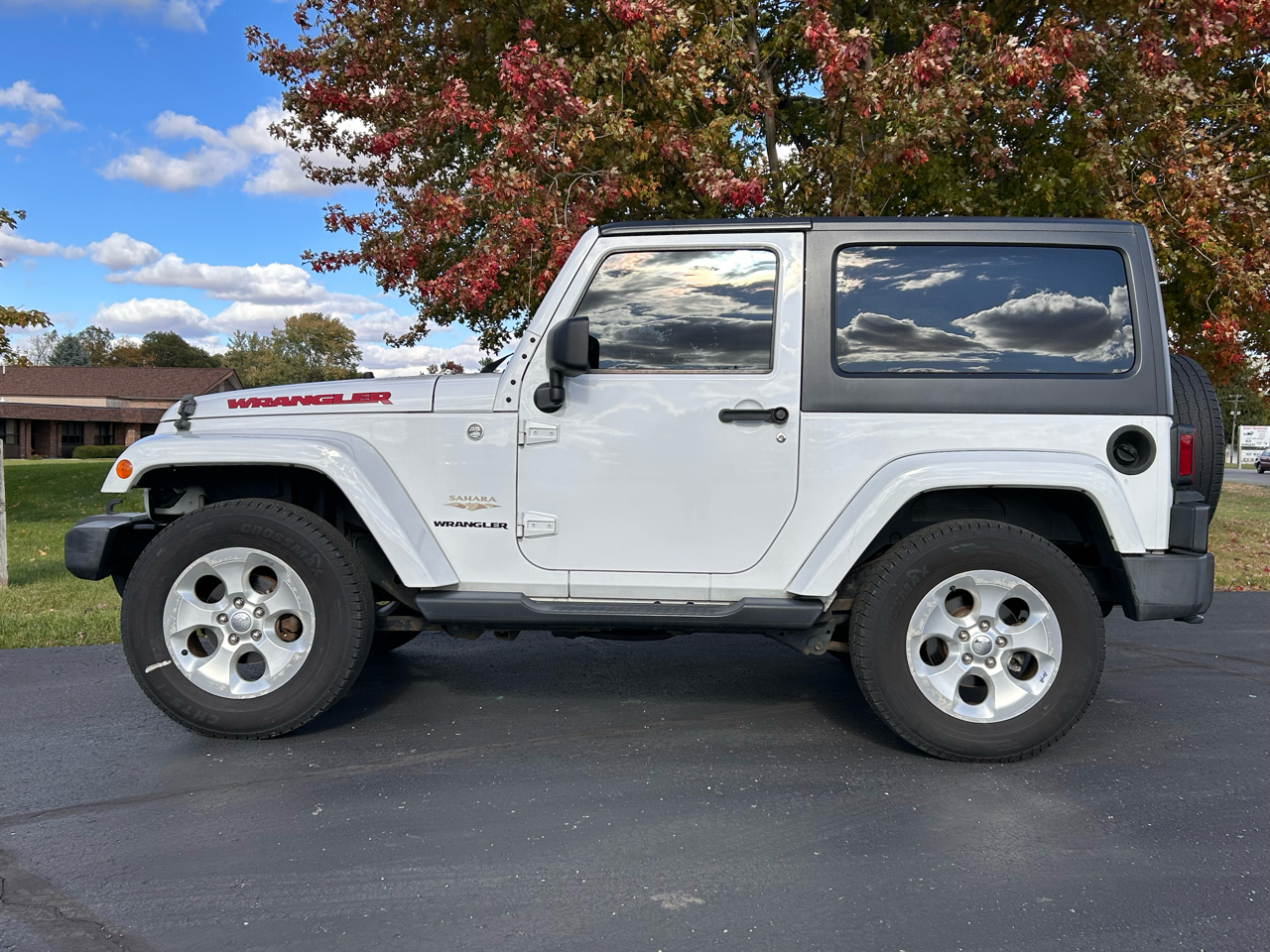 Jeep Wrangler Sahara 4WD 2014 Jeep Wrangler Sahara 4WD 2014