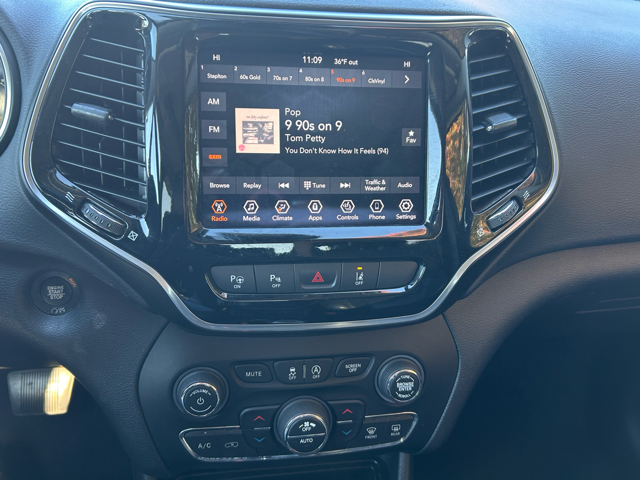 Jeep Cherokee Limited 4WD 2021 Jeep Cherokee Limited 4WD 2021
