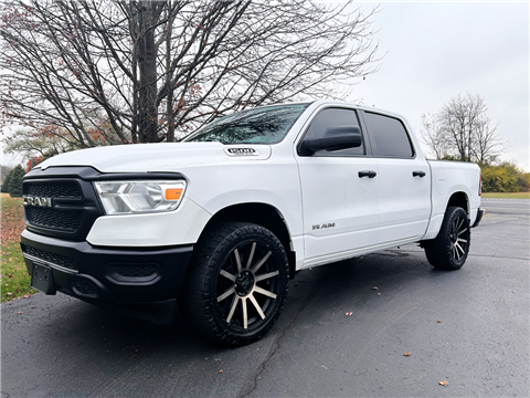 2019 RAM 1500 4WD Crew Cab 140.5" Tradesman