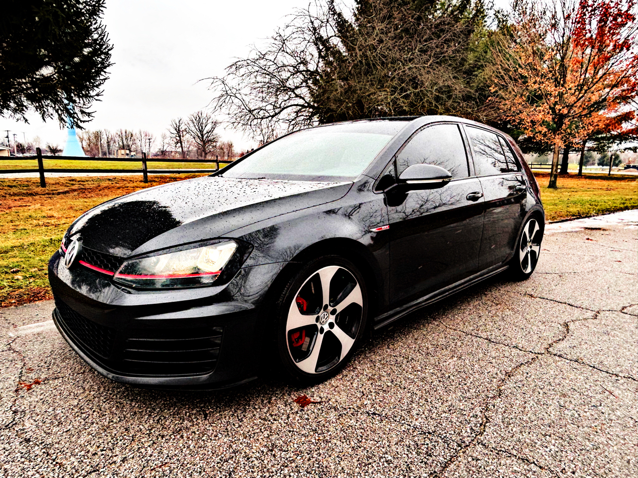 2017 Volkswagen Golf GTI SE 6A 4-Door