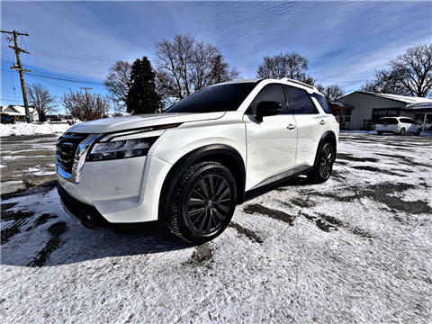 2022 Nissan Pathfinder SL 4WD