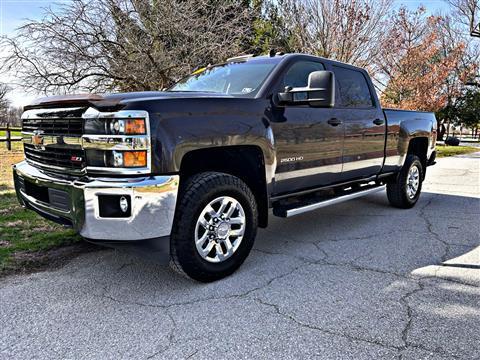 2015 Chevrolet Silverado 2500HD LT Crew Cab Long Box 4WD