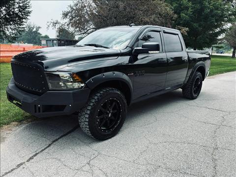 2018 RAM 1500 4WD Crew Cab 140.5" Big Horn