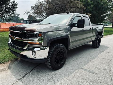 2017 Chevrolet Silverado 1500 4dr Ext Cab 143.5" WB 4WD LT
