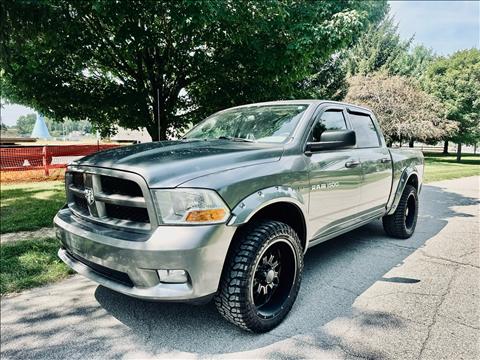 2012 RAM 1500 4WD Crew Cab 140.5" Express