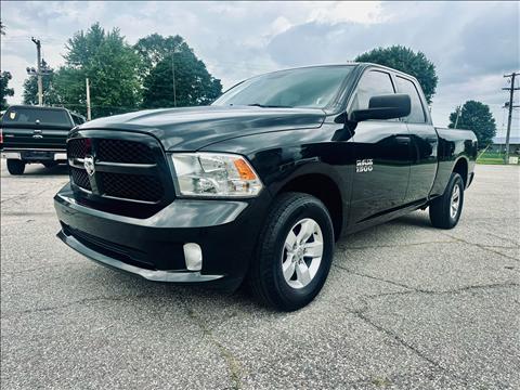 2018 RAM 1500 4WD Quad Cab 140.5" Express