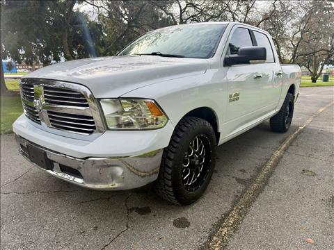 2016 RAM 1500 SLT Crew Cab SWB 4WD