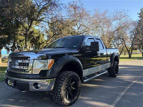 2013 Ford F-150 XLT SuperCab 8-ft. Bed 4WD