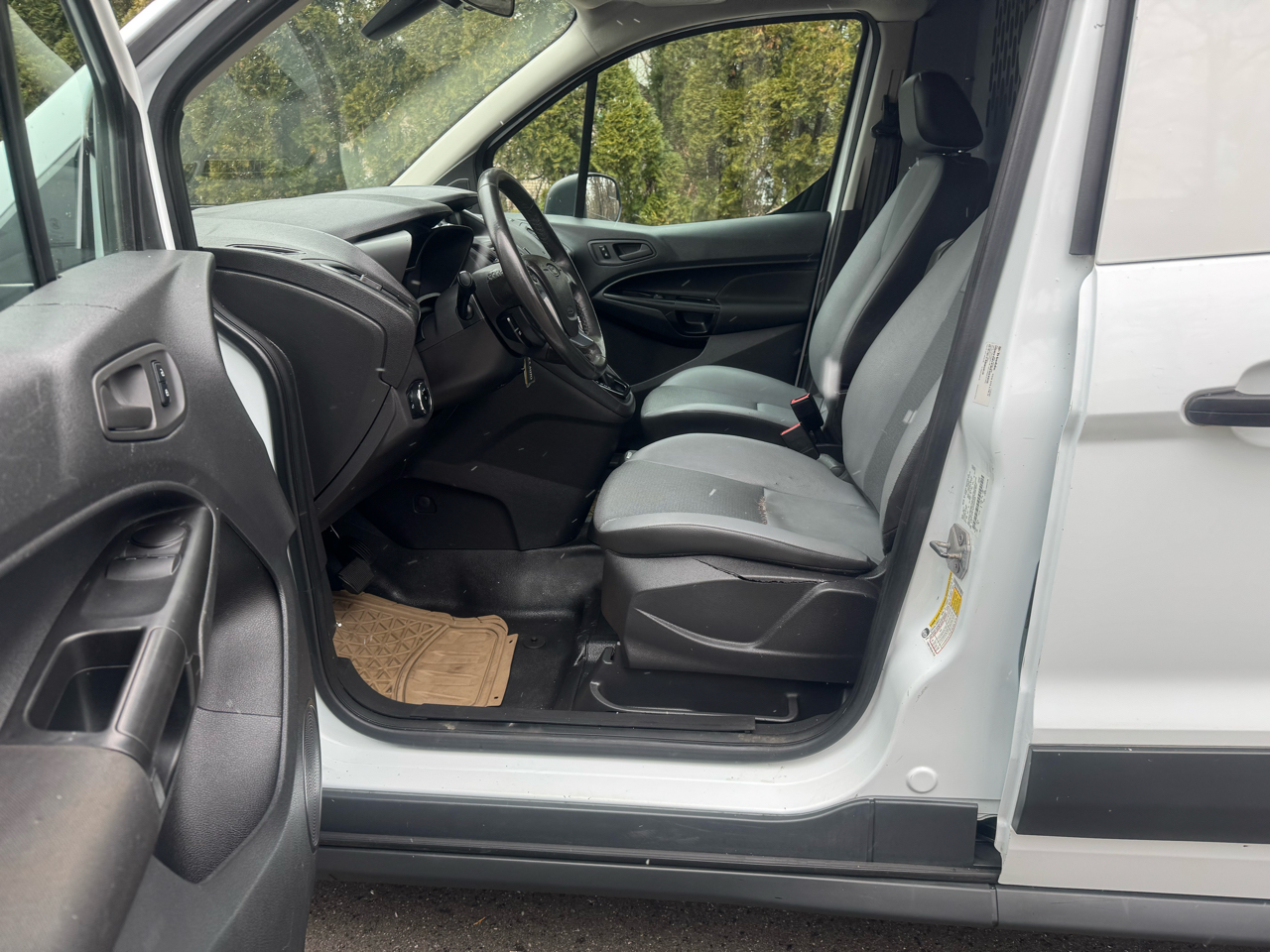 Ford Transit Connect Cargo Van XL LWB w/Rear 180 Degree Door 2017