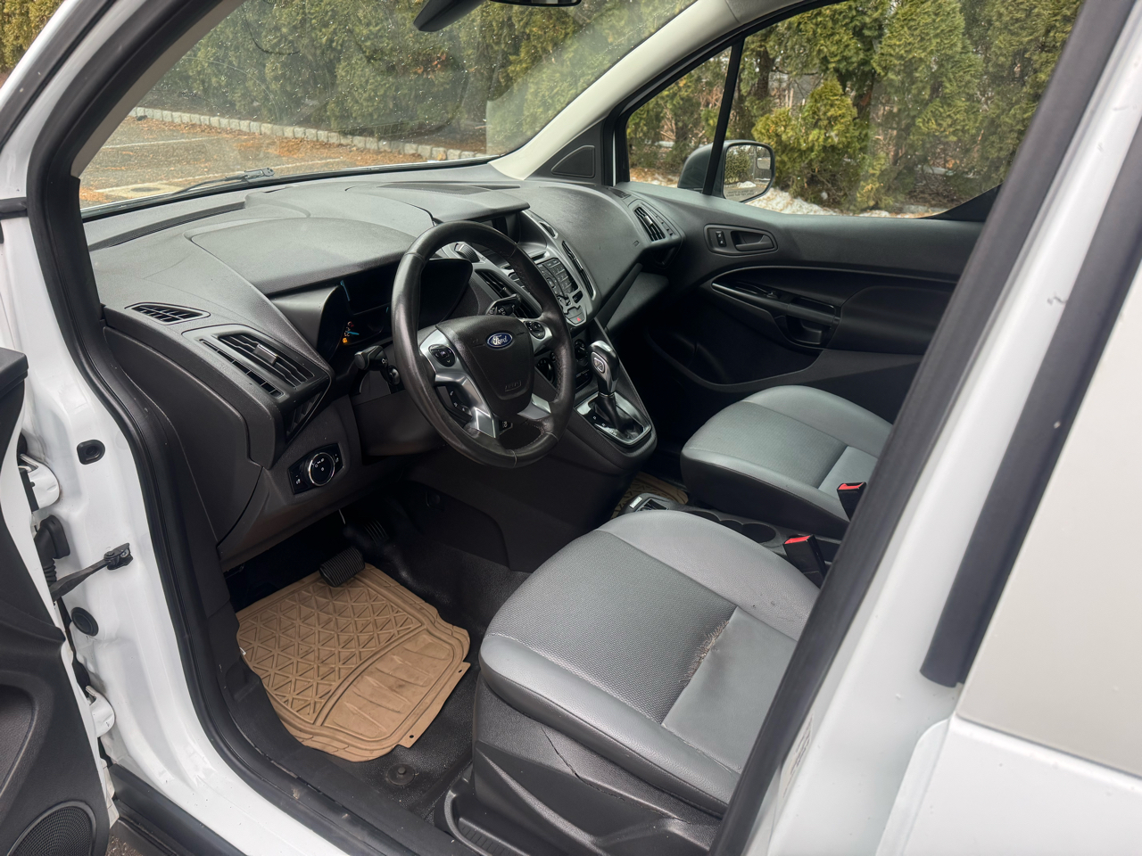 Ford Transit Connect Cargo Van XL LWB w/Rear 180 Degree Door 2017