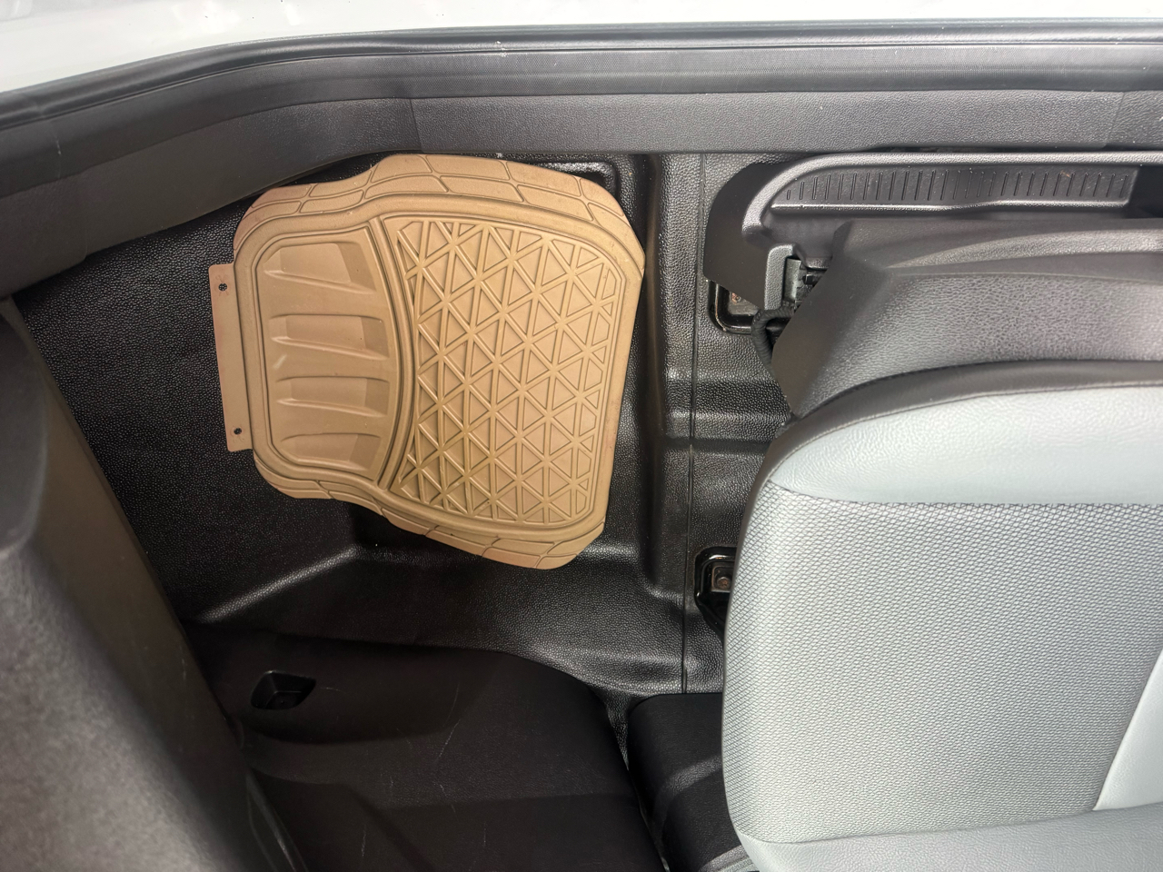 Ford Transit Connect Cargo Van XL LWB w/Rear 180 Degree Door 2017