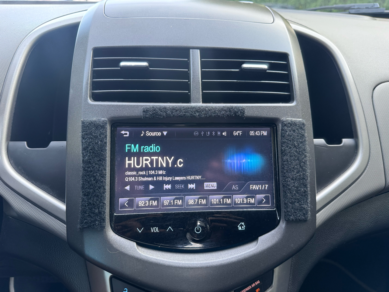 2016 Chevrolet Sonic LT photo 10