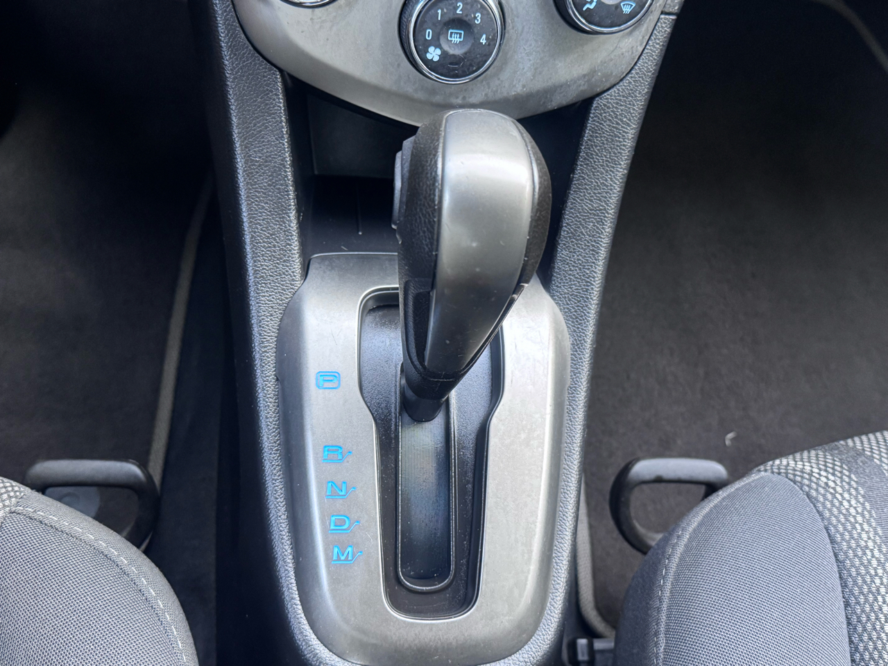 2016 Chevrolet Sonic LT photo 14