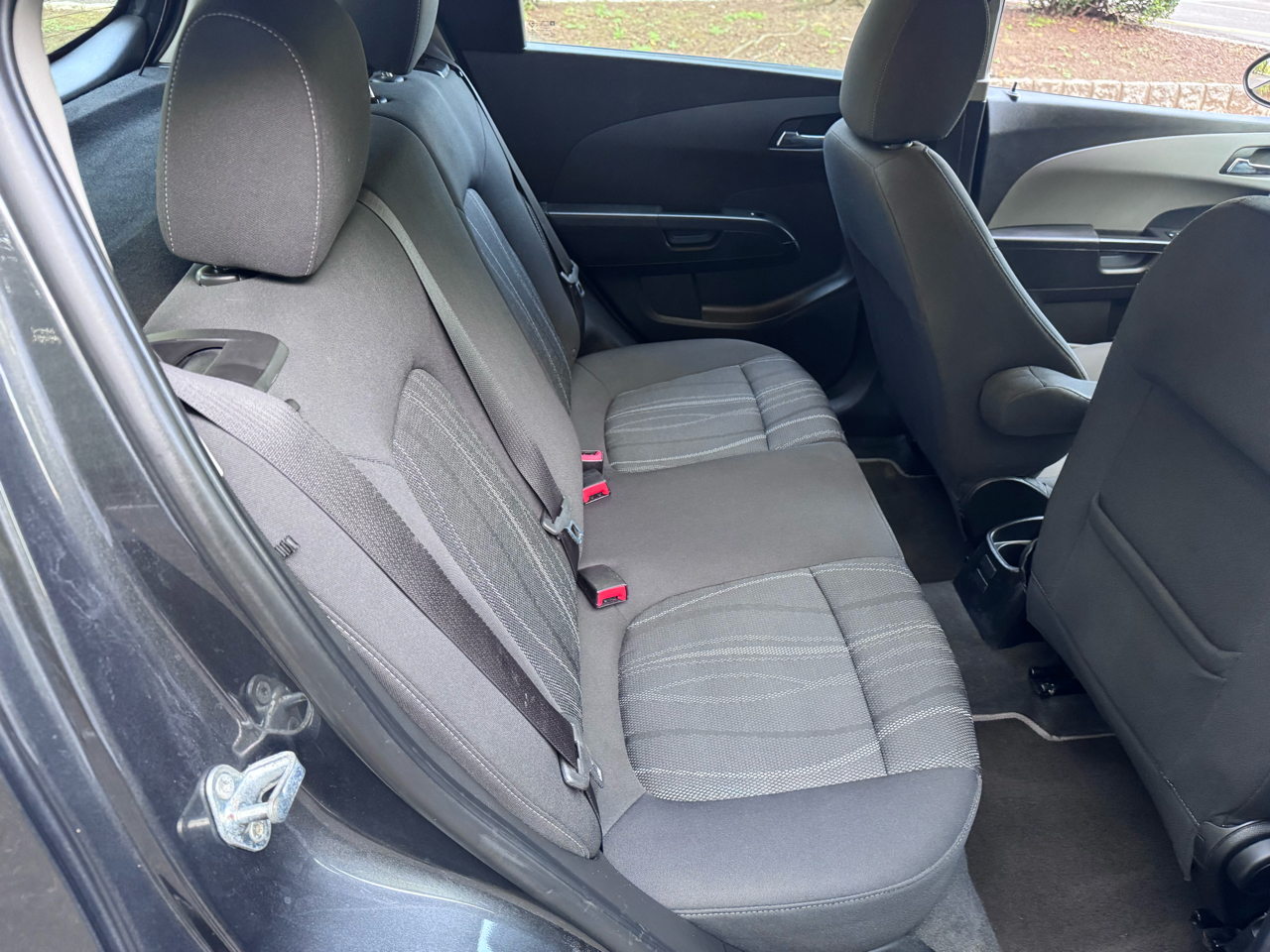 2016 Chevrolet Sonic LT photo 22