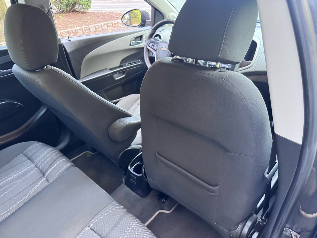 2016 Chevrolet Sonic LT photo 23