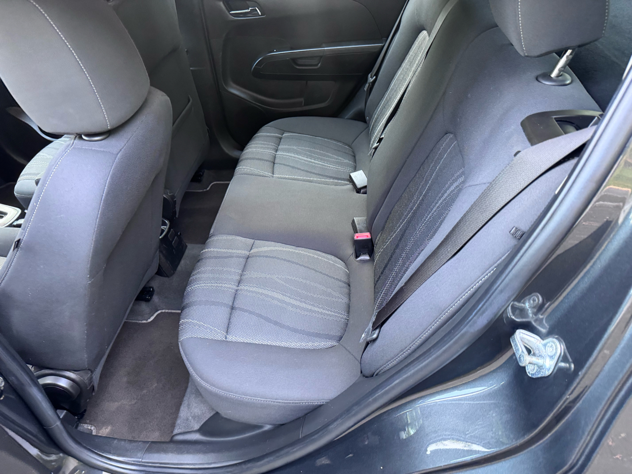 2016 Chevrolet Sonic LT photo 28