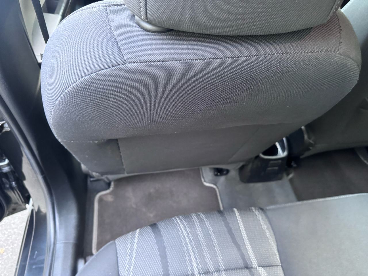 2016 Chevrolet Sonic LT photo 30
