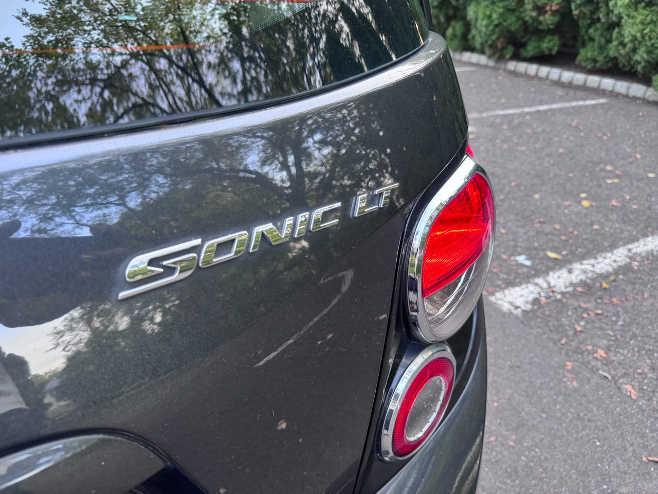 2016 Chevrolet Sonic LT photo 37