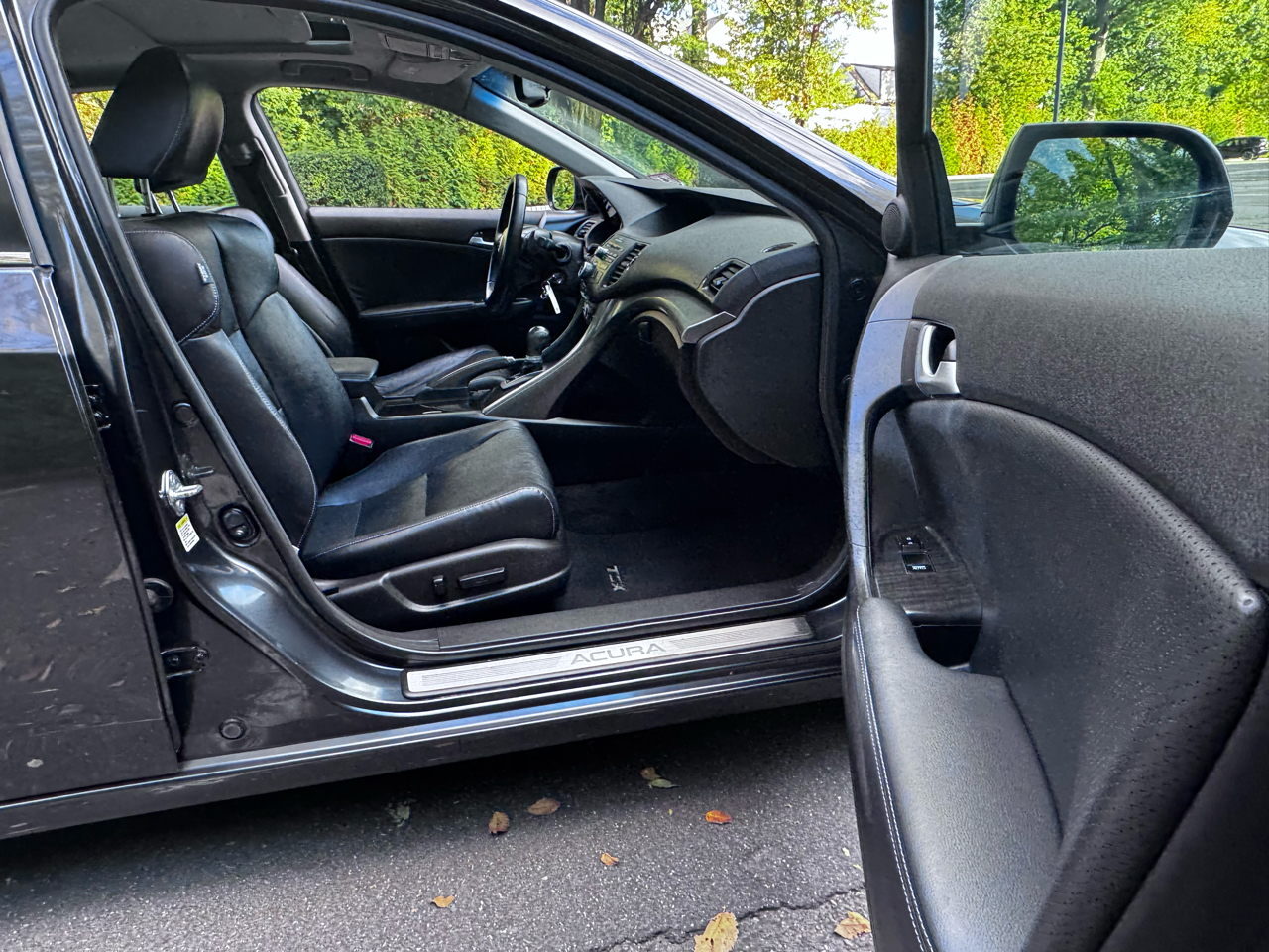 Acura TSX 5-Speed AT with Tech Package 2011 Acura TSX 5-Speed AT with Tech Package 2011