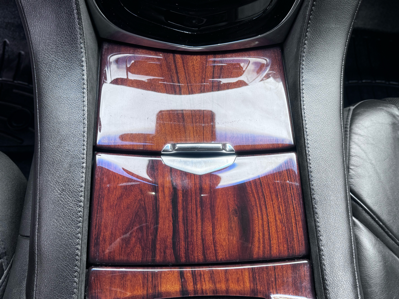 Cadillac Escalade Premium 4WD 2015 Cadillac Escalade Premium 4WD 2015