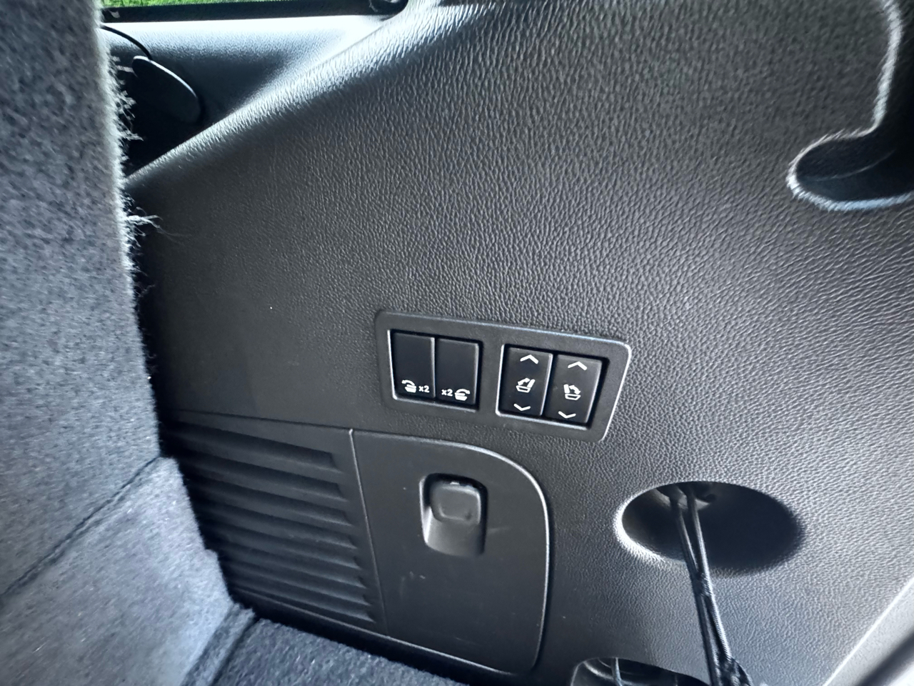 Cadillac Escalade Premium 4WD 2015 Cadillac Escalade Premium 4WD 2015