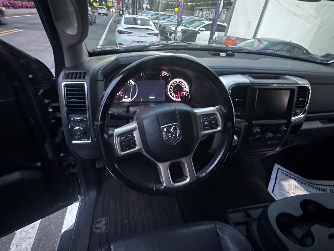 RAM 1500 Laramie Crew Cab SWB 4WD 2016 RAM 1500 Laramie Crew Cab SWB 4WD 2016