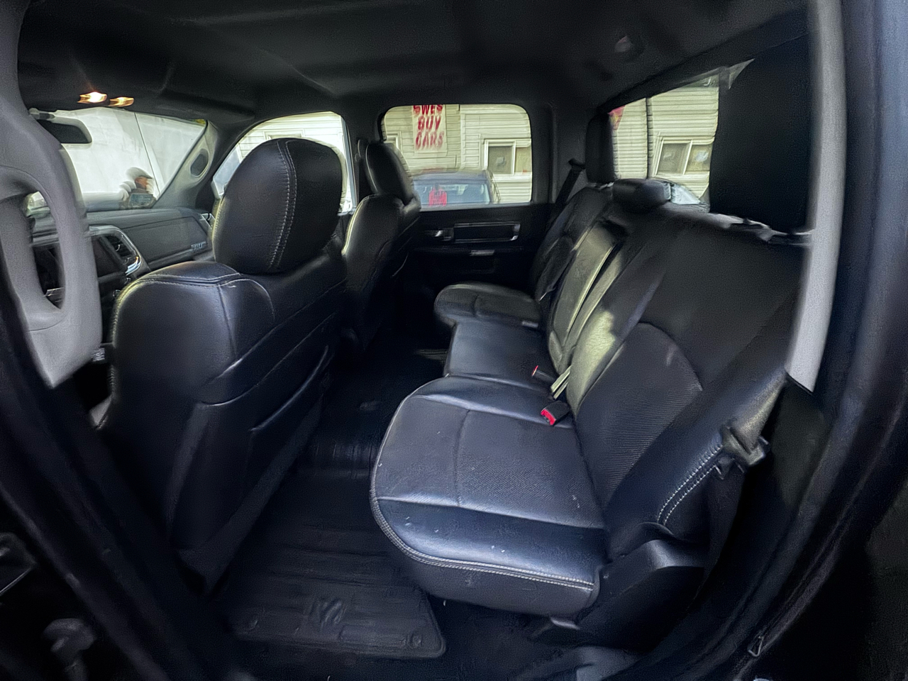 RAM 1500 Laramie Crew Cab SWB 4WD 2016 RAM 1500 Laramie Crew Cab SWB 4WD 2016