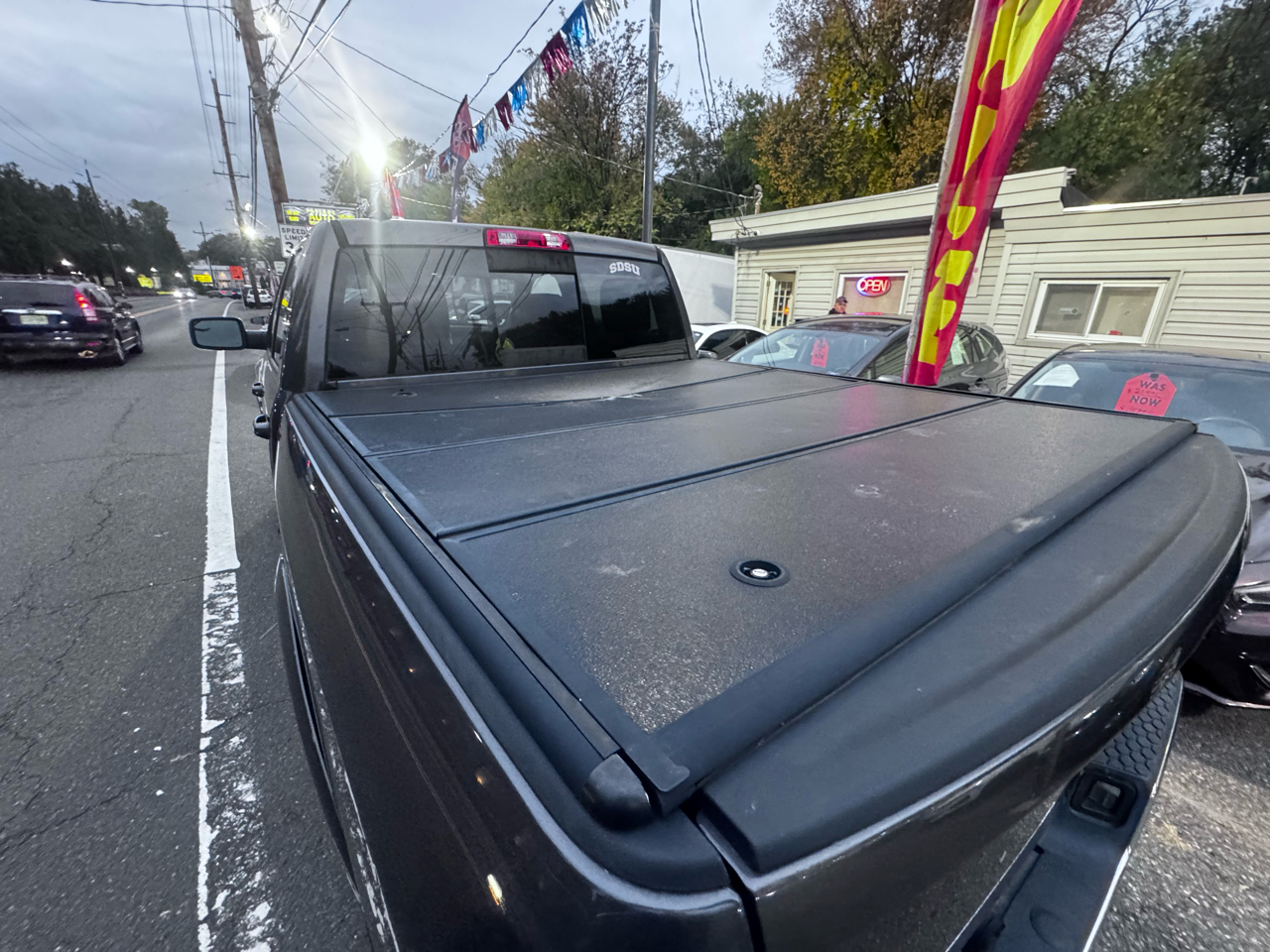 RAM 1500 Laramie Crew Cab SWB 4WD 2016 RAM 1500 Laramie Crew Cab SWB 4WD 2016