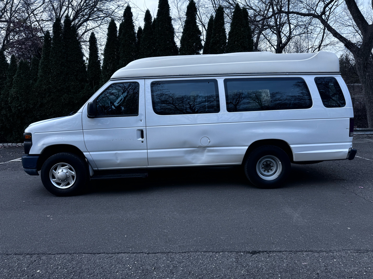 Ford Econoline E-250 Extended 2014