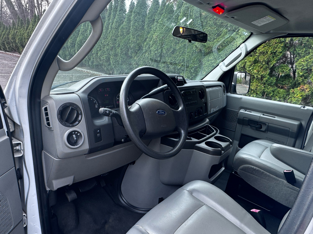 Ford Econoline E-250 Extended 2014