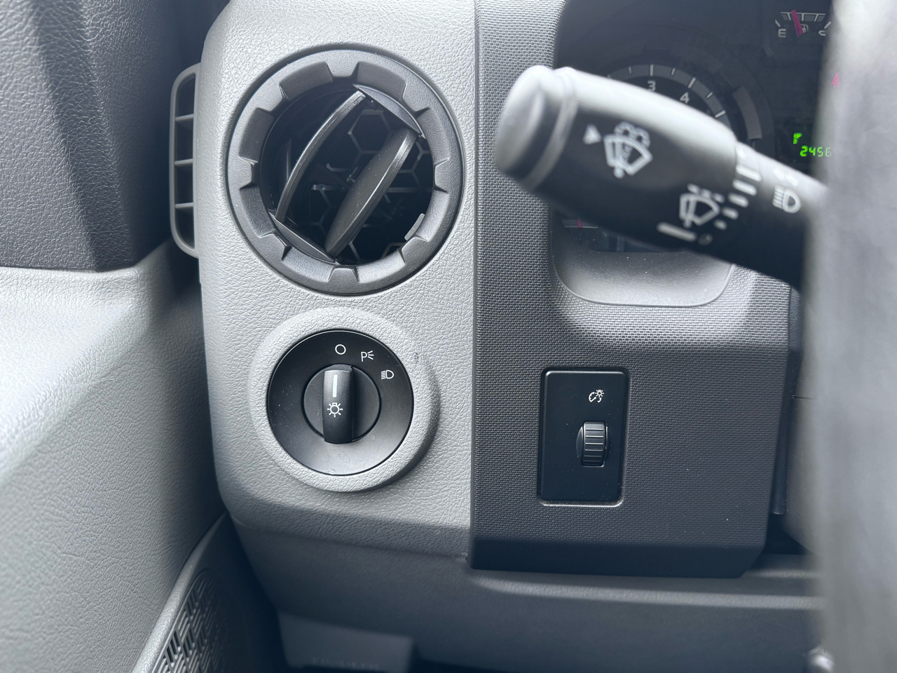 Ford Econoline E-250 Extended 2014