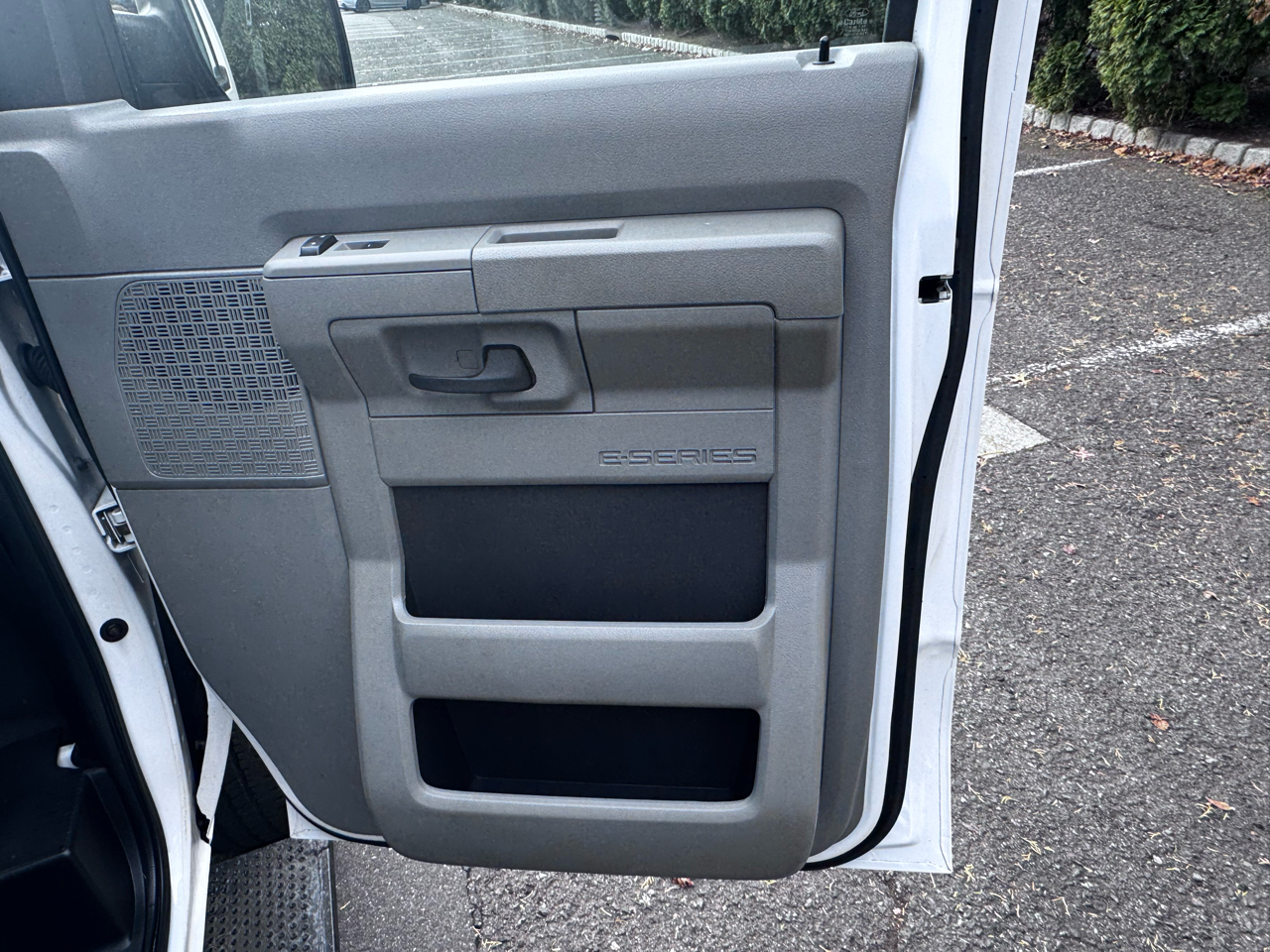 Ford Econoline E-250 Extended 2014