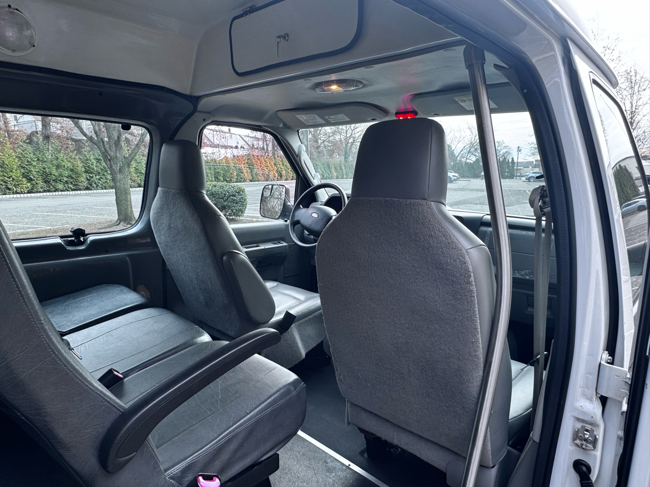 Ford Econoline E-250 Extended 2014