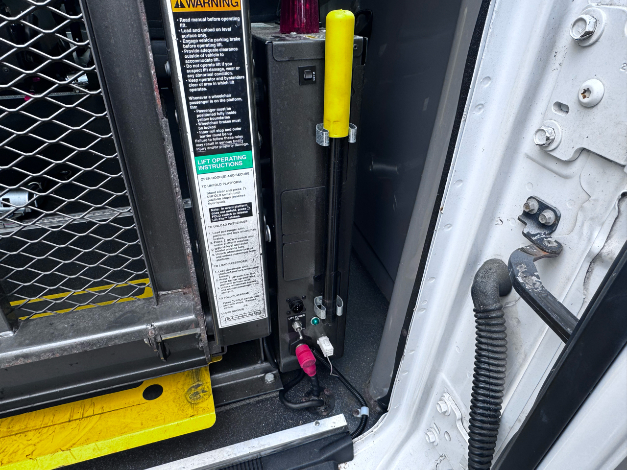 Ford Econoline E-250 Extended 2014