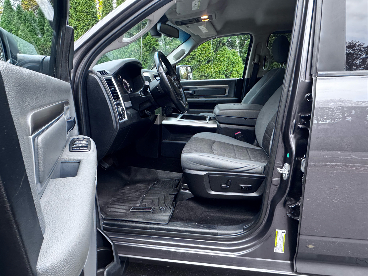 2014 Ram 1500 Big Horn photo 4