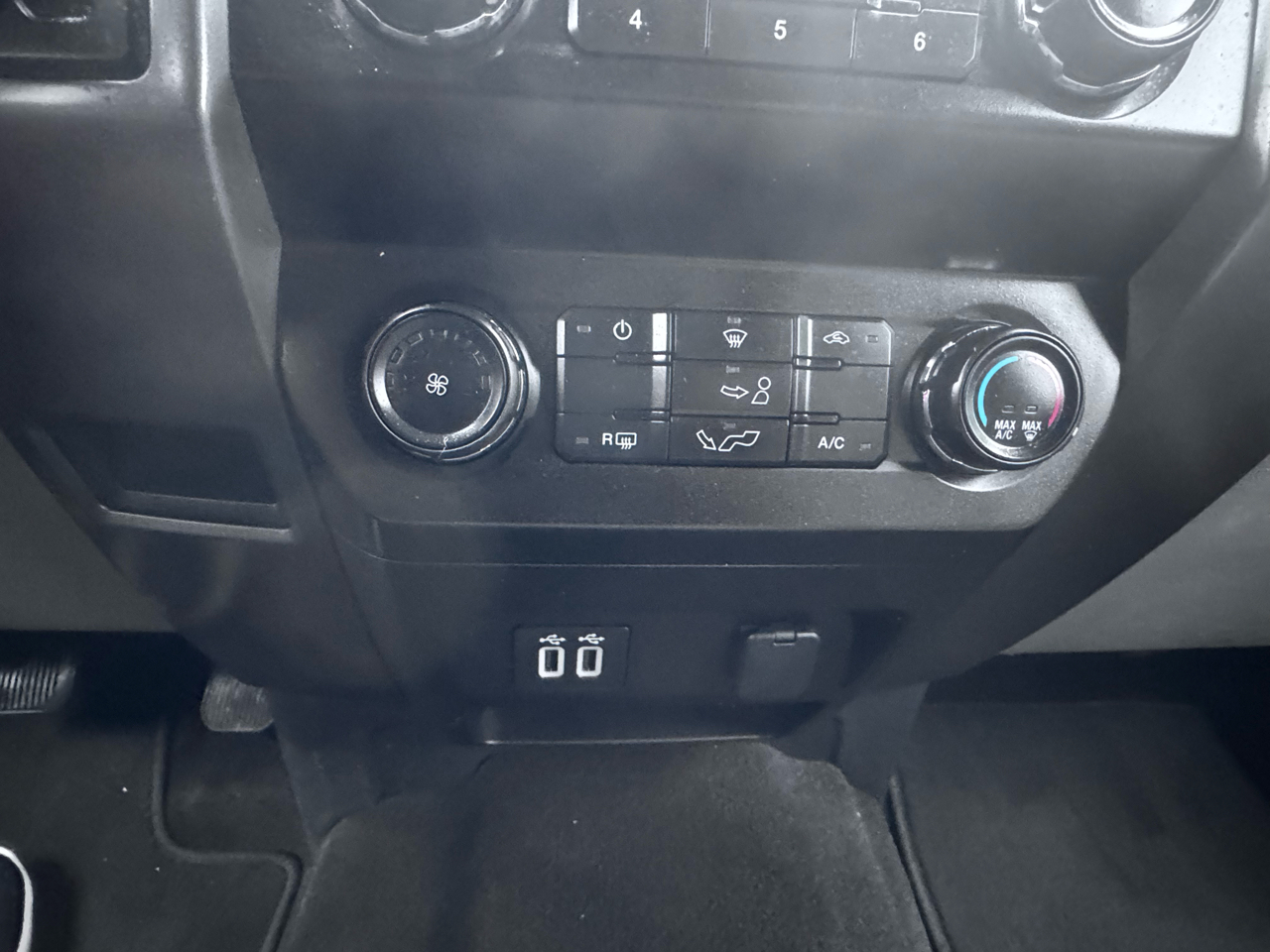 Ford F-150 4WD SuperCrew 139" XLT 2020