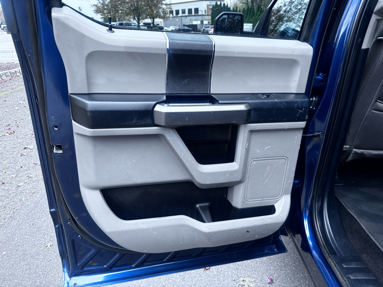 Ford F-150 4WD SuperCrew 139" XLT 2020