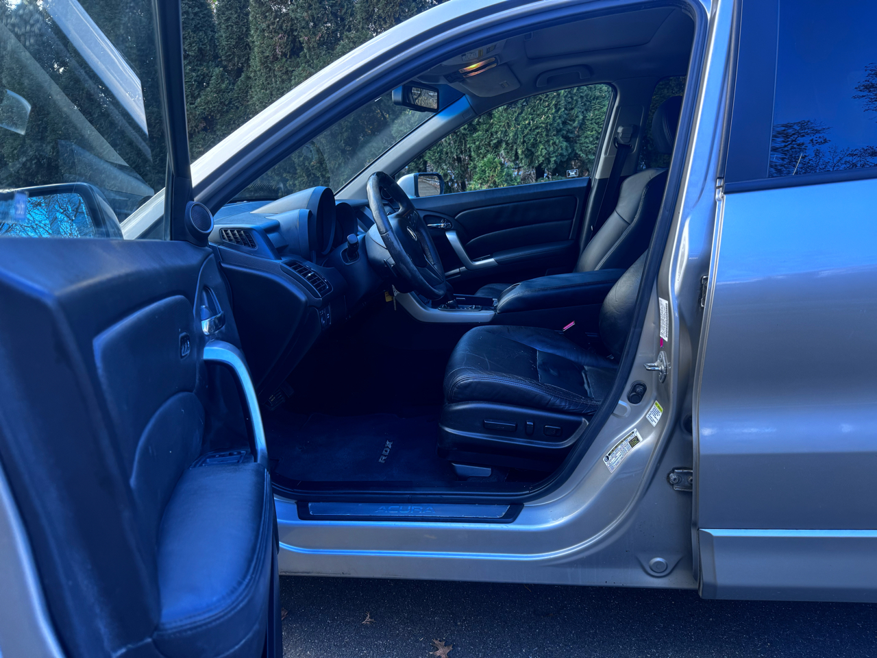 Acura RDX 5-Spd AT SH-AWD 2011