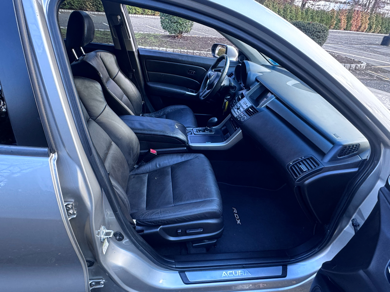 Acura RDX 5-Spd AT SH-AWD 2011