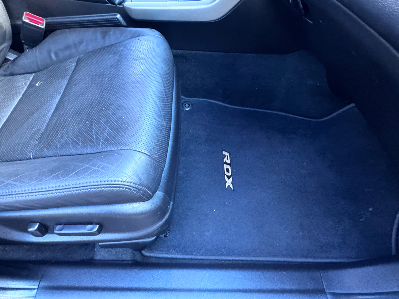 Acura RDX 5-Spd AT SH-AWD 2011